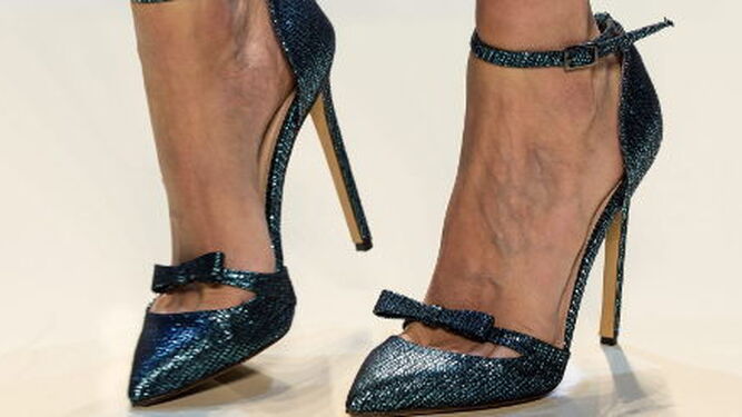 Zapato de punta de la firma Dior. EFE. Ian Lagnsdon