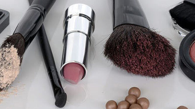 El maquillaje impulsa la recuperación económica del mercado cosmético