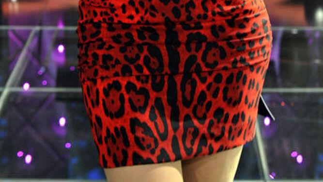 La presentadora Pilar Rubio con estampado de leopardo o 'animal print'.